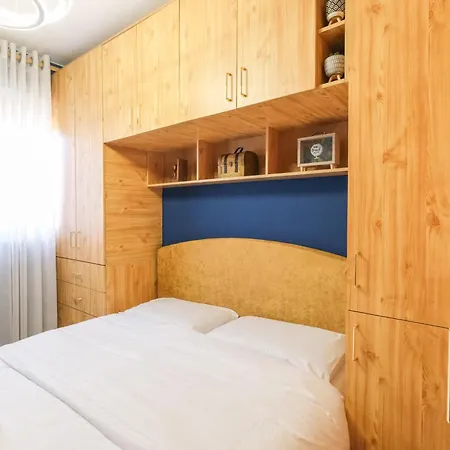 Matisse No15 - One Bedroom With Balcony Appartamento Tirana