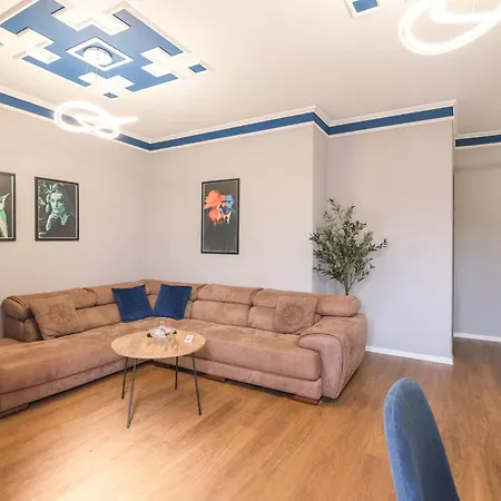 Matisse No15 - One Bedroom With Balcony Tirana