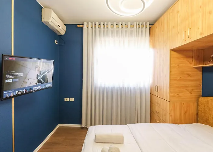 Matisse No15 - One Bedroom With Balcony 地拉那